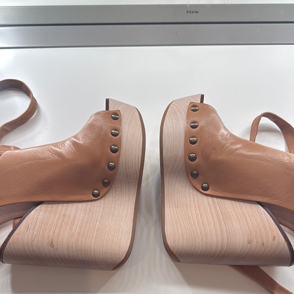 Vintage CHLOE Wedges - Picture 5 of 8